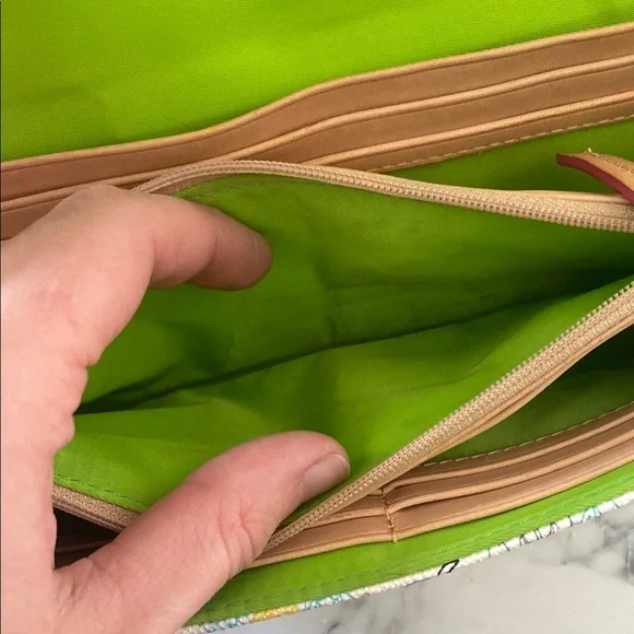 Dooney & Bourke Disney Crossbody Bag with Adjustable Strap - Picture 4 of 4